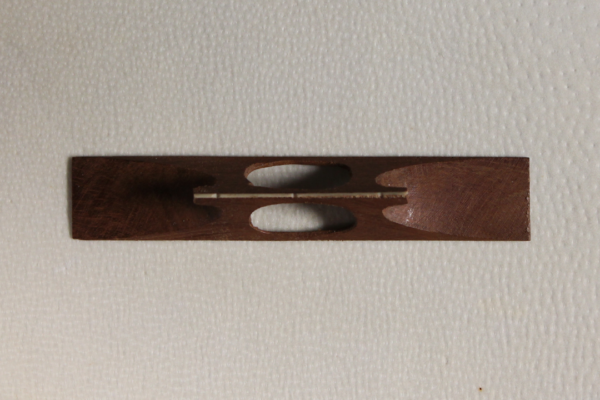 Kouta Koma | Holz mit Knochen-Inlay – Bild 3