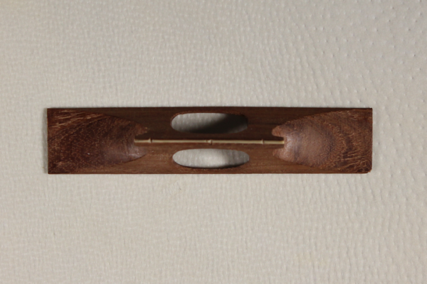 Kouta Koma | Holz mit Knochen-Inlay – Bild 3