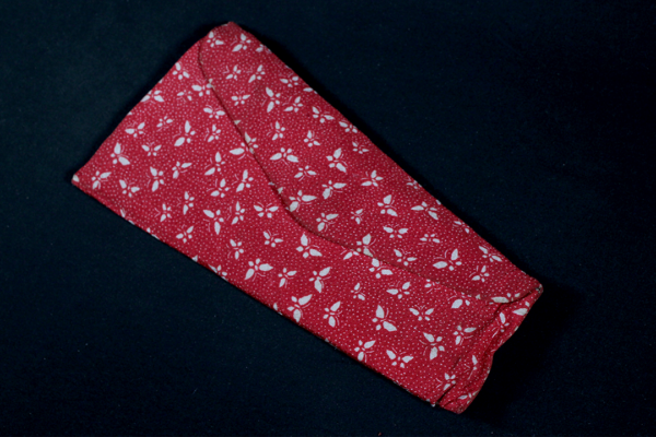 Bachi Clutch