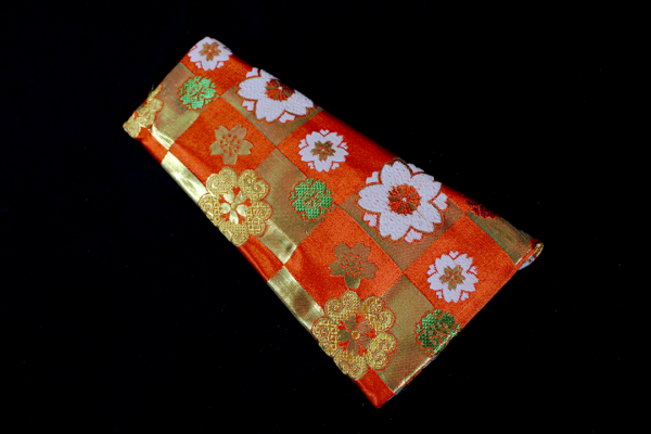 Bachi Clutch - Image 2