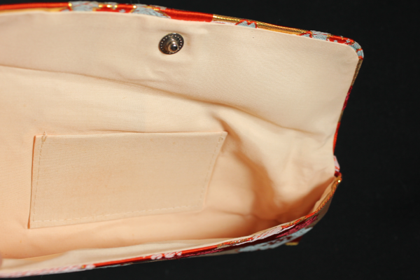 Bachi Clutch - Image 3