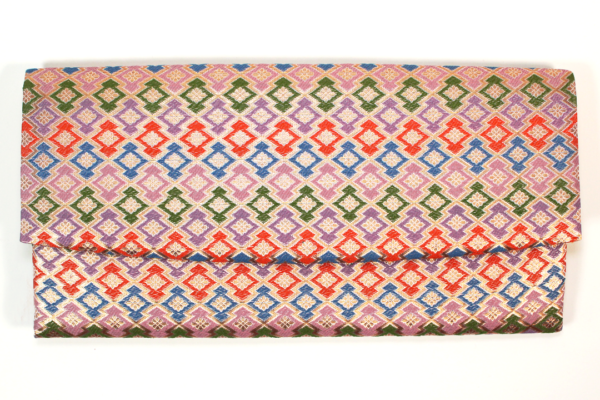 Bachi Clutch