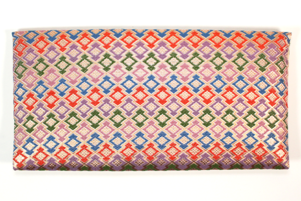 Bachi Clutch - Image 5
