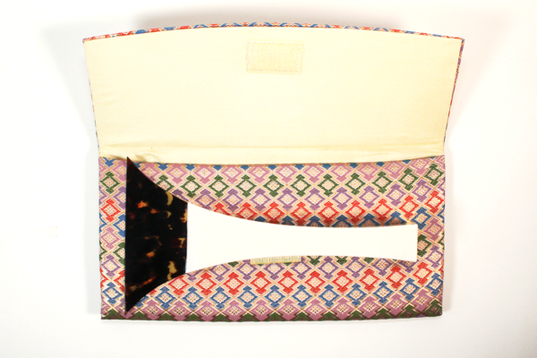 Bachi Clutch - Image 2