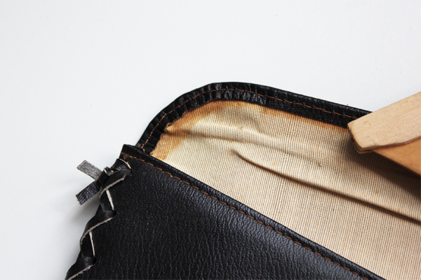 Rare Leather Bachi Clutch - Image 4