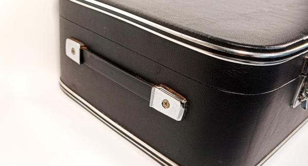Tsugaru Longcase | black with red velvet - Image 8